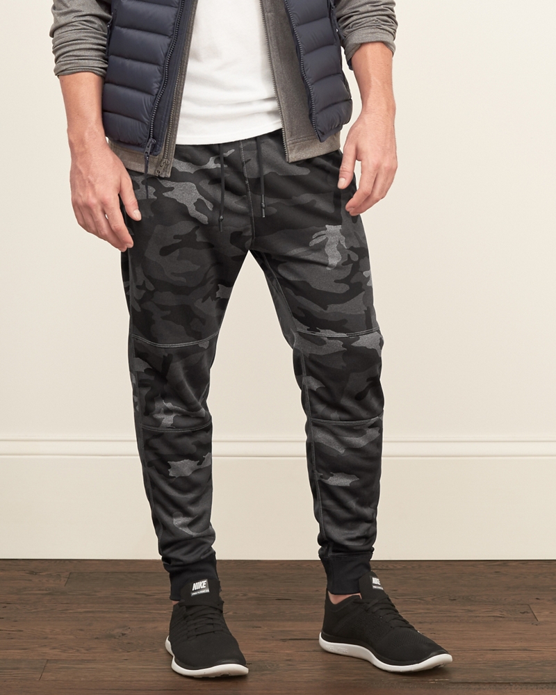 Mens Camo Fleece Joggers