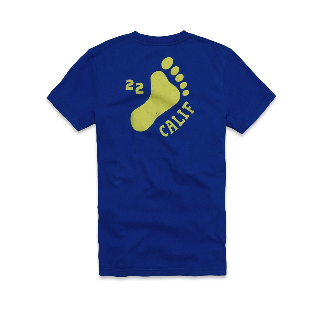 Guys Stone Steps Beach T-Shirt