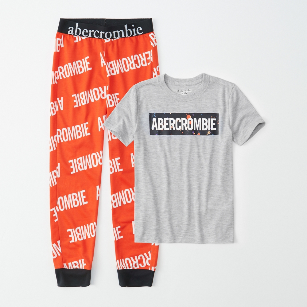 short-sleeve sleep set