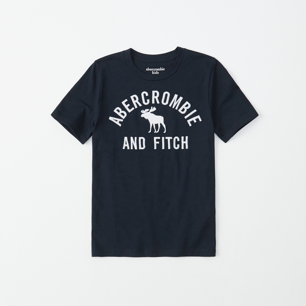 embroidered logo tee