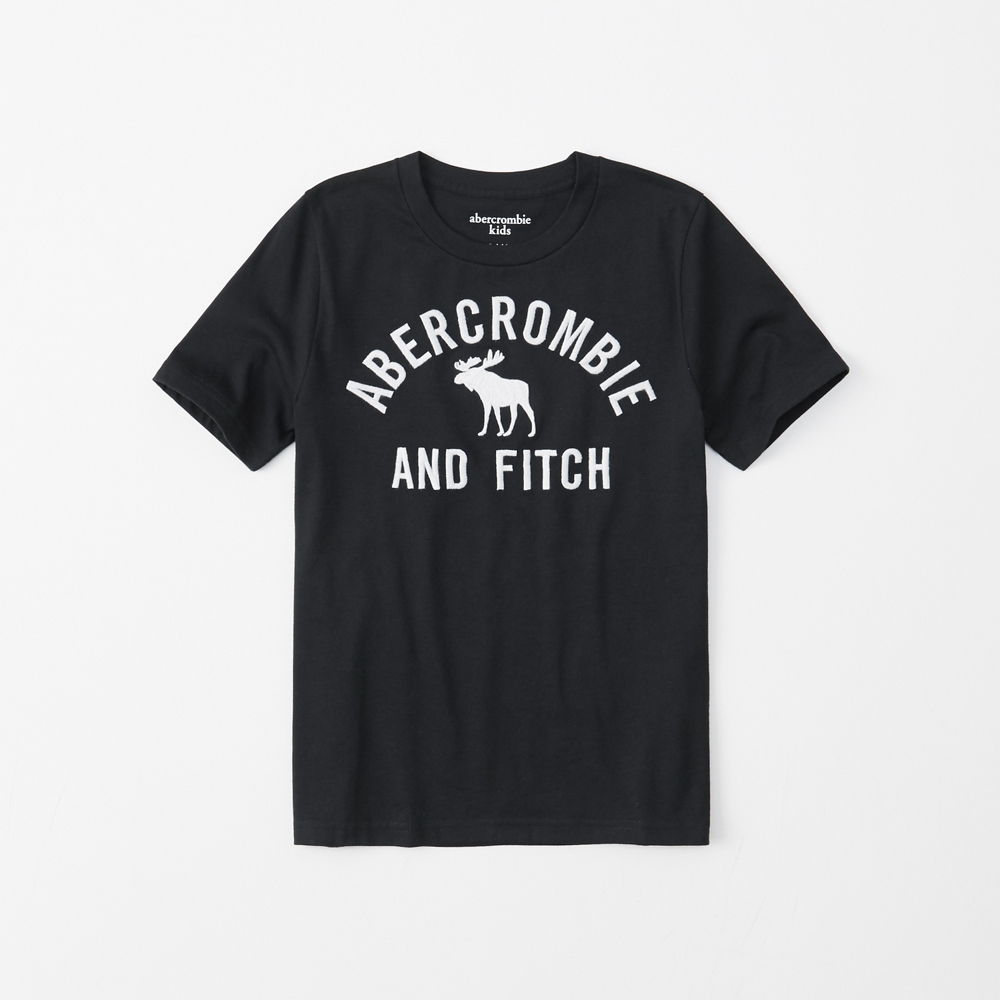 embroidered logo tee