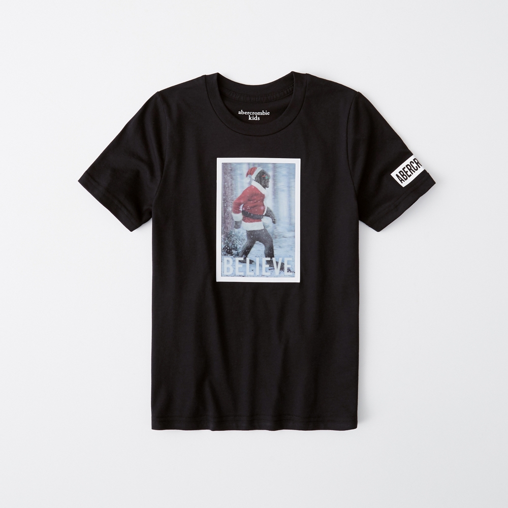 short-sleeve holiday tee