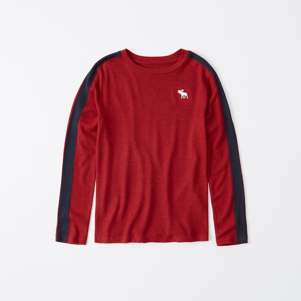 long-sleeve fuzzy cozy icon tee