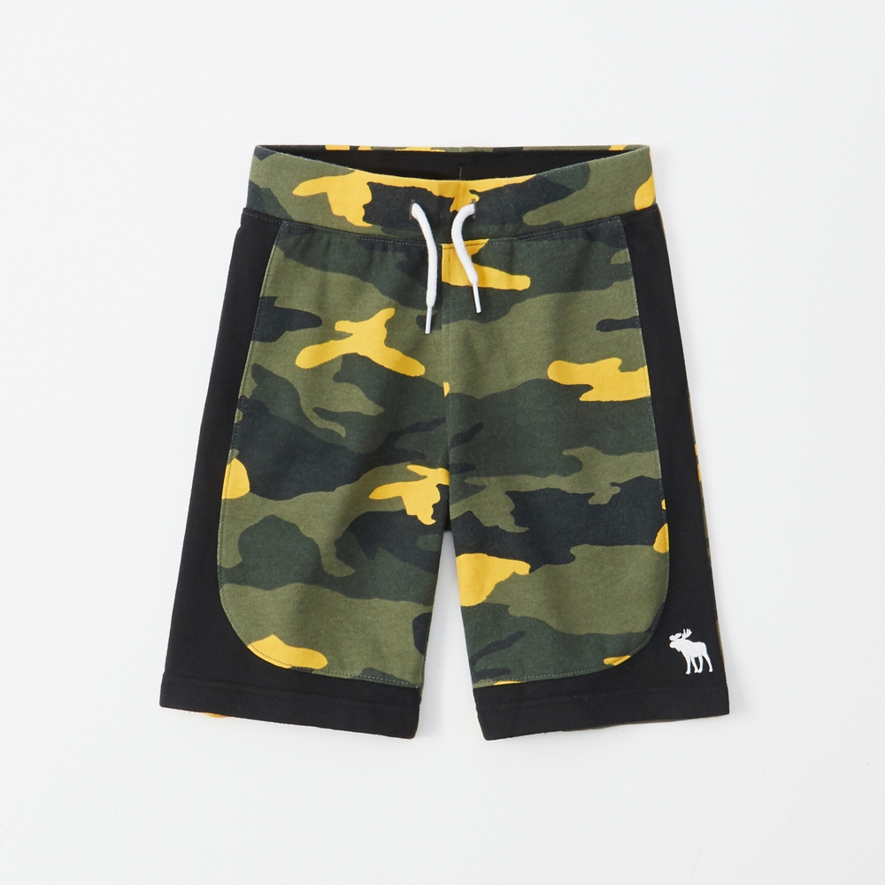 colorblock fleece icon shorts