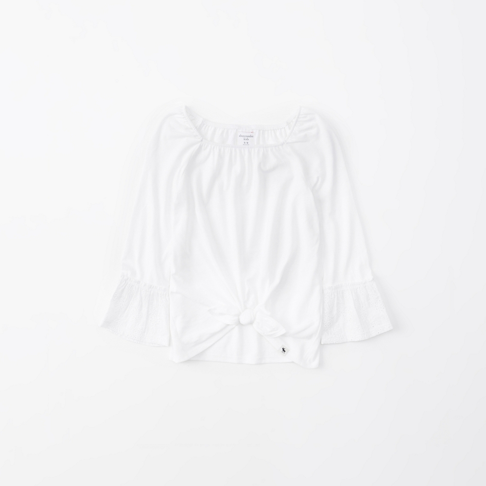 lace-sleeve tie-front tee