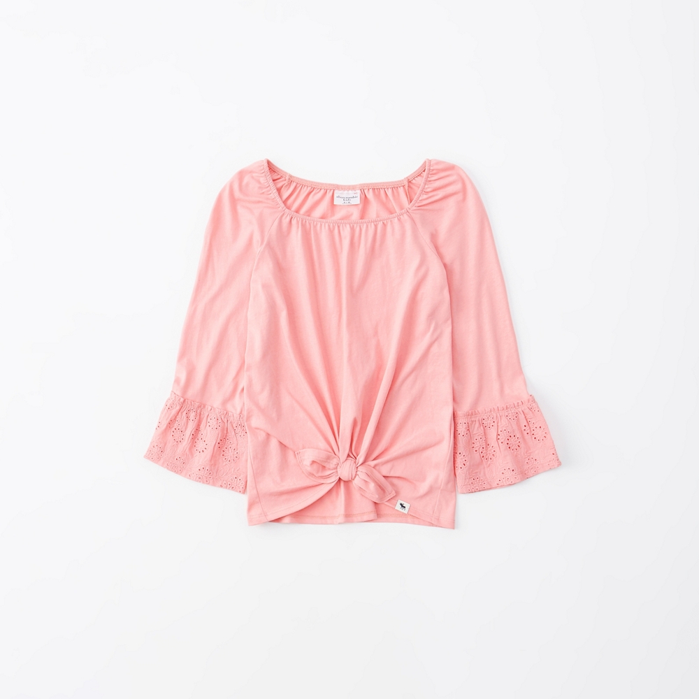 lace-sleeve tie-front tee