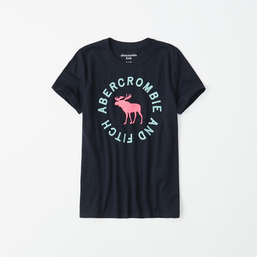 embroidered logo tee