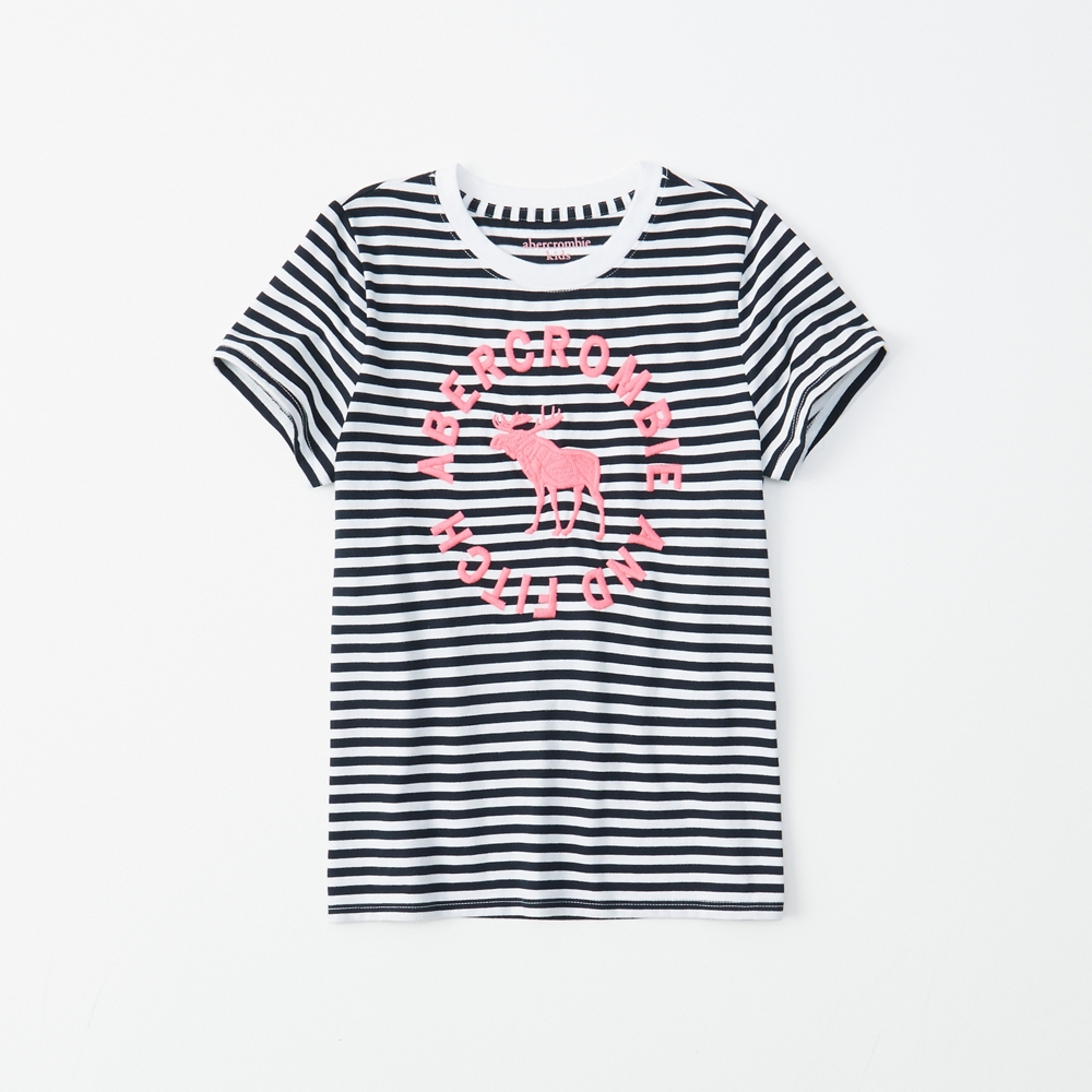 embroidered logo tee