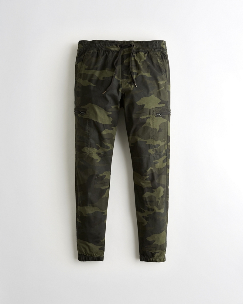 does hollister have military discount