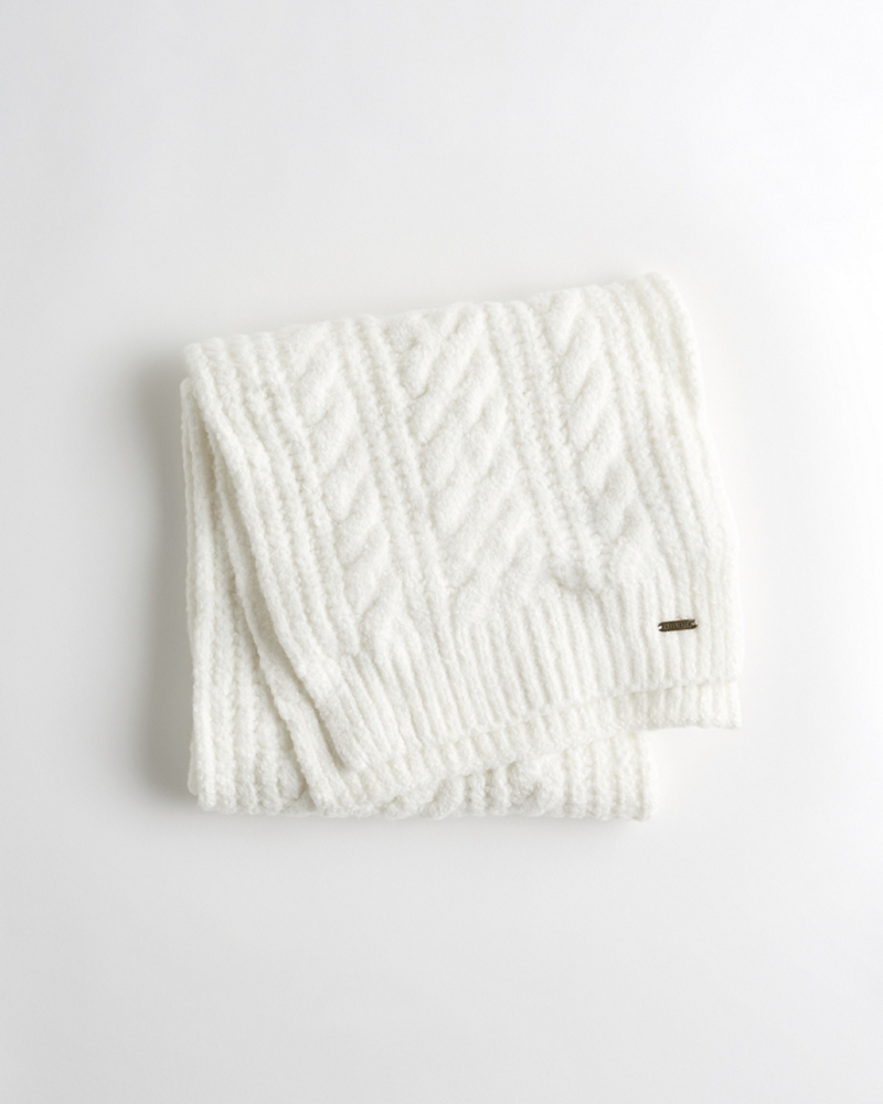 hollister cable knit scarf