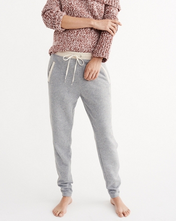abercrombie and fitch cargo joggers