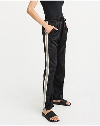 Womens Bottoms | New Arrivals | Abercrombie & Fitch
