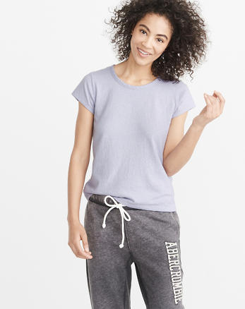 Womens Tees & Tanks | Clearance | Abercrombie & Fitch
