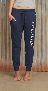 hot girls in sweatpants
